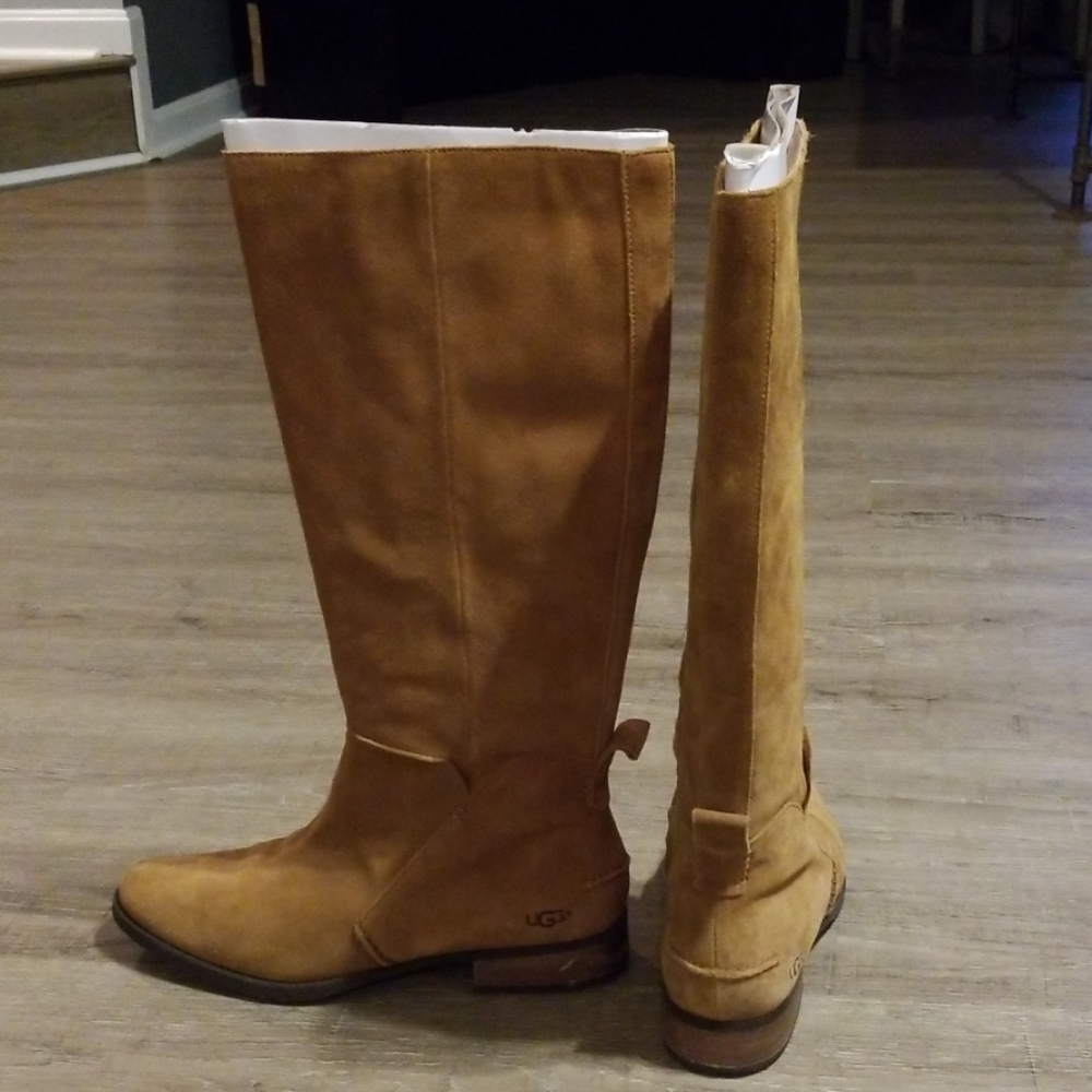 Ugg riding suede boots